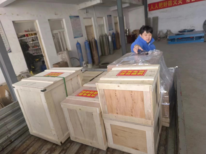 拍擊篩、檢驗篩發(fā)貨
