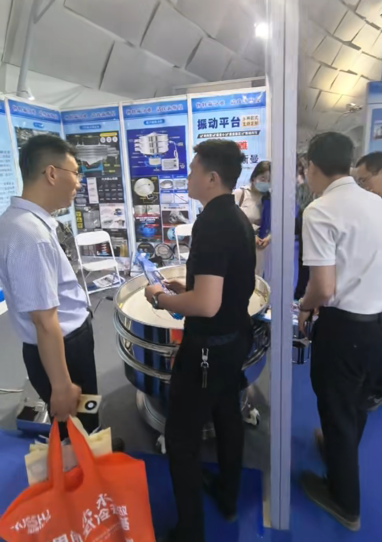 淄博化工裝備展16-18號  C館-C68號新斯曼機(jī)械展位歡迎您的光臨！